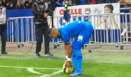 半场战报：梅州0-2英博，杨铭锐破门，毕津浩建功