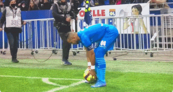 马卡评选无缘世界杯11人阵容：姆伯莫、弗拉霍维奇和索博在列（马卡报评出缺席世界杯的最佳十一人：姆伯莫、弗拉霍维奇、索博在列）