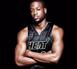 看国米的球也就从11／12赛季开始，最开始一直用...（追国米始于11／12赛季，起初一直用...）