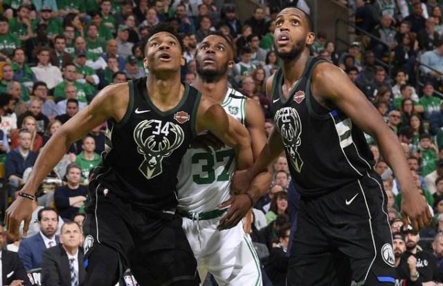 全市场：梅努是那不勒斯的首选，佩莱格里尼和米雷蒂也是候选（全市场：那不勒斯头号目标是梅努，佩莱格里尼与米雷蒂同为备选）