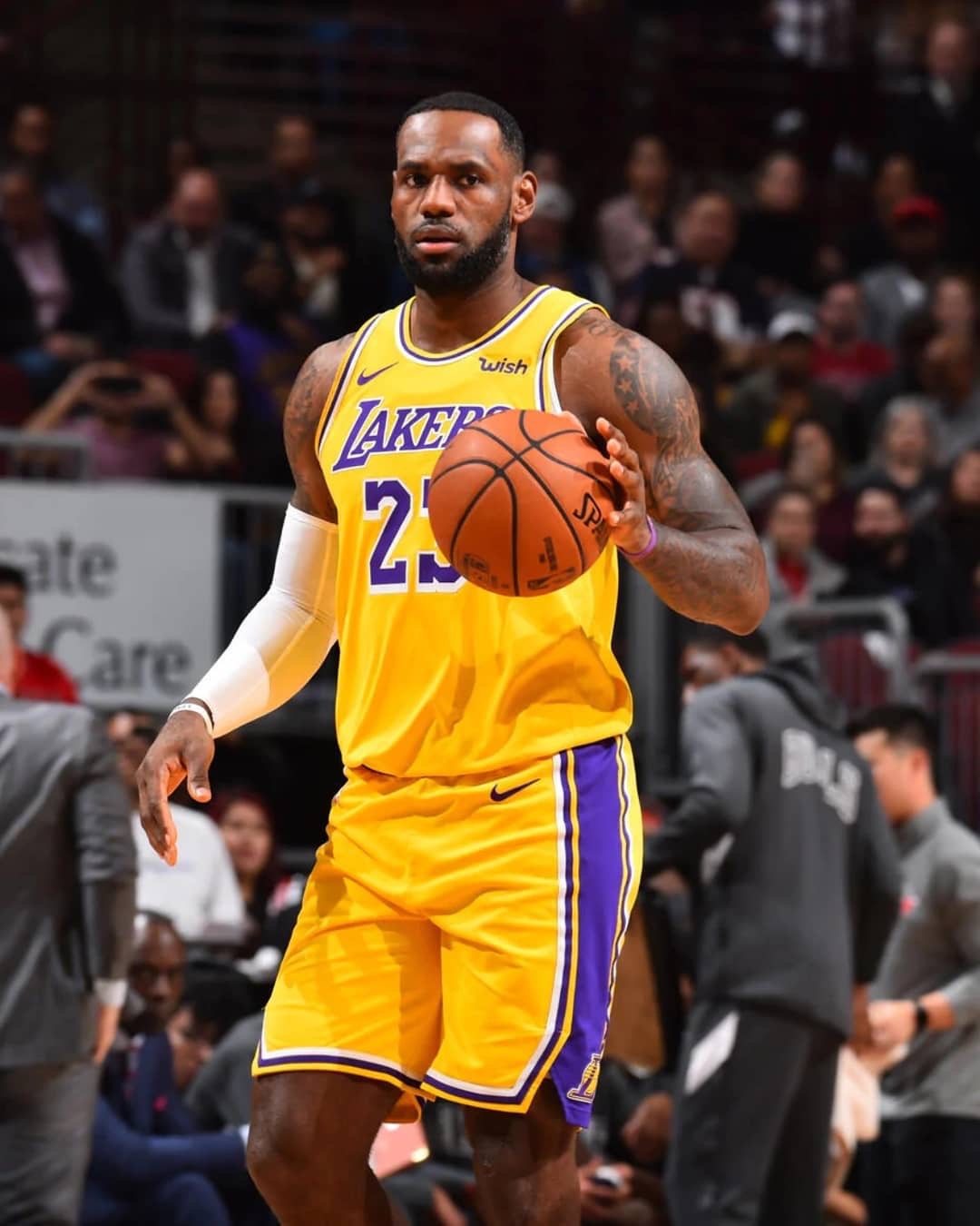 由于薪资微薄，意大利新闻工作者宣布在11月28日罢工（薪酬过低，意大利记者将于11月28日举行罢工）