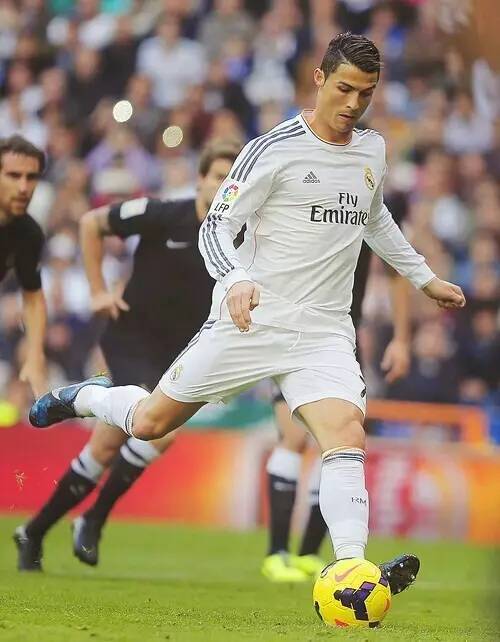 打破3场比赛进球荒，劳塔罗近11场欧冠攻入12球（结束连续3场哑火，劳塔罗近11场欧冠斩获12球）